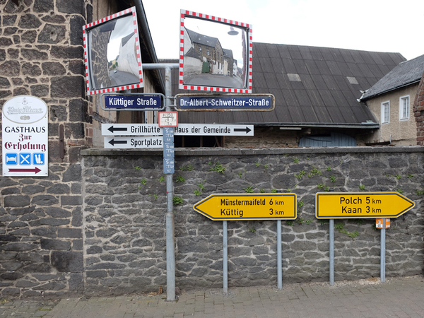 Straßenschilder